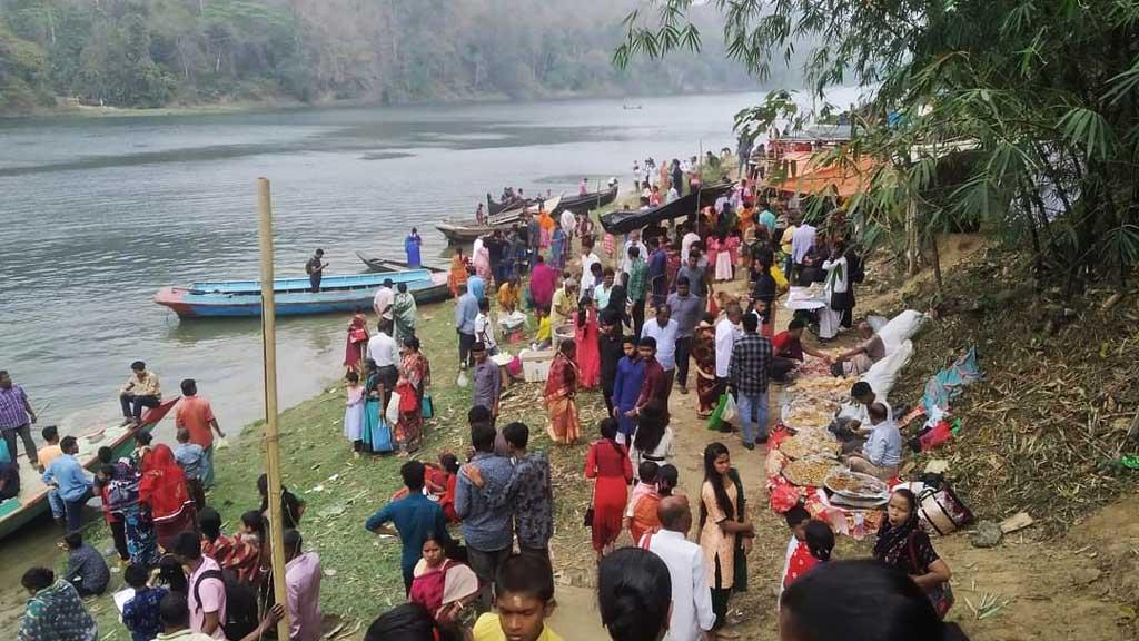 কাপ্তাই সীতা দেবী মন্দিরে মহাবারুণী স্নান ৬ এপ্রিল 