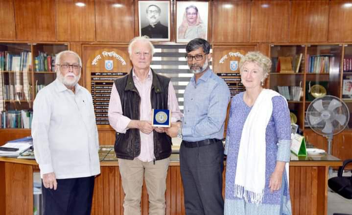 খুবি উপাচার্যের সঙ্গে অস্ট্রেলিয়ান প্রতিনিধি দলের সাক্ষাৎ