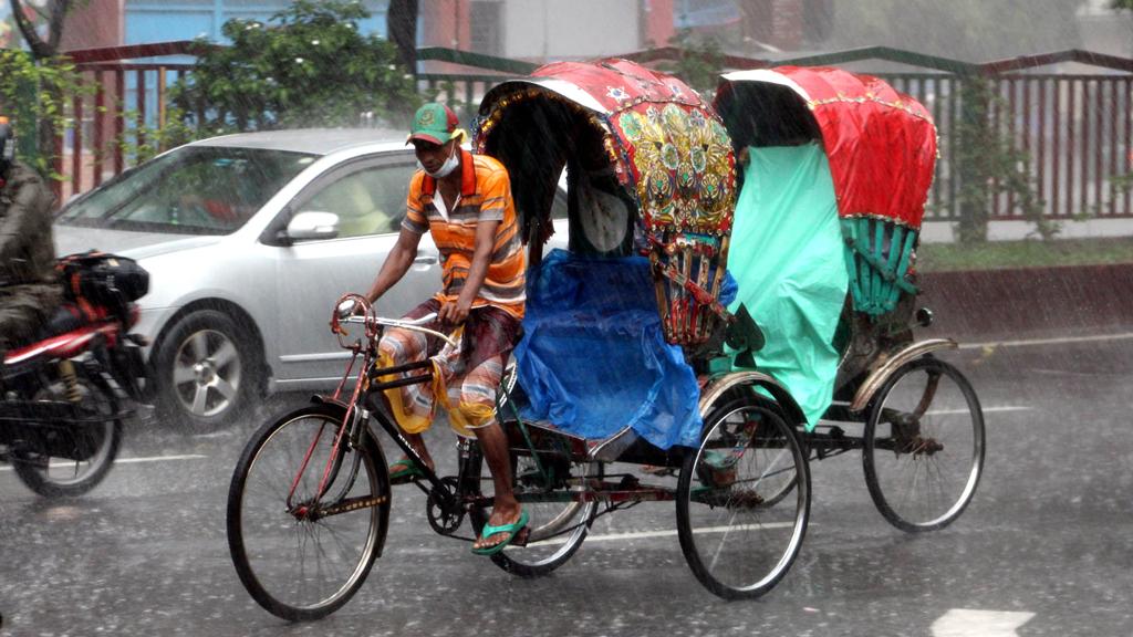 ঢাকায় সকাল থেকেই বৃষ্টি, আরও বাড়তে পারে