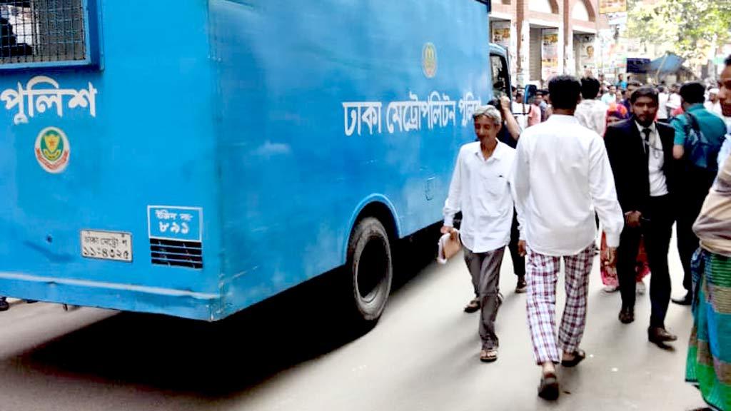 ঢাকায় একসঙ্গে বিএনপি-জামায়াতের ৮৪১ নেতা-কর্মী কারাগারে