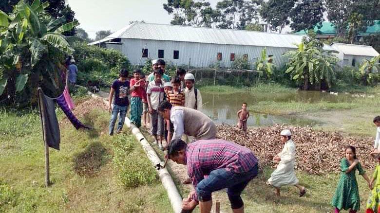 ৫৬টি ড্রেজার মেশিন ধ্বংস করল প্রশাসন