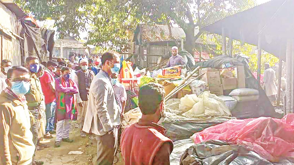 উচ্ছেদ অভিযানের পর যানজটমুক্ত বাজার