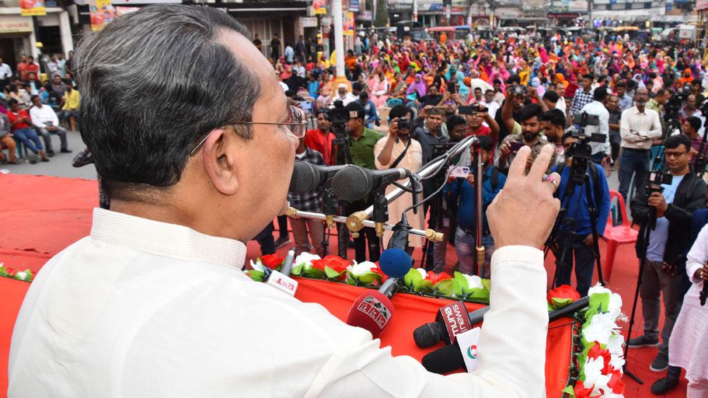 ২ ঘণ্টার মধ্যে সড়কে চাঁদাবাজি বন্ধ করে দেব: ইনু 