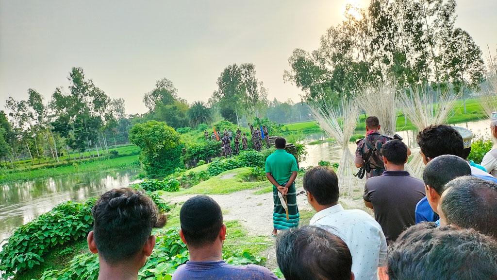 ভূরুঙ্গামারীতে বিজিবি-বিএসএফ পতাকা বৈঠক, ভারতীয় নাগরিক ফেরত দিল গরু