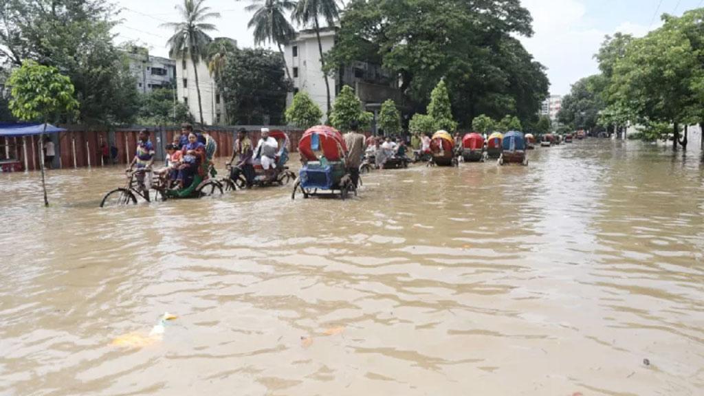 ৩৩ শতাংশ রাজধানীবাসী জানেন না প্লাস্টিক আবর্জনায় জলাবদ্ধতা হয়: জরিপ