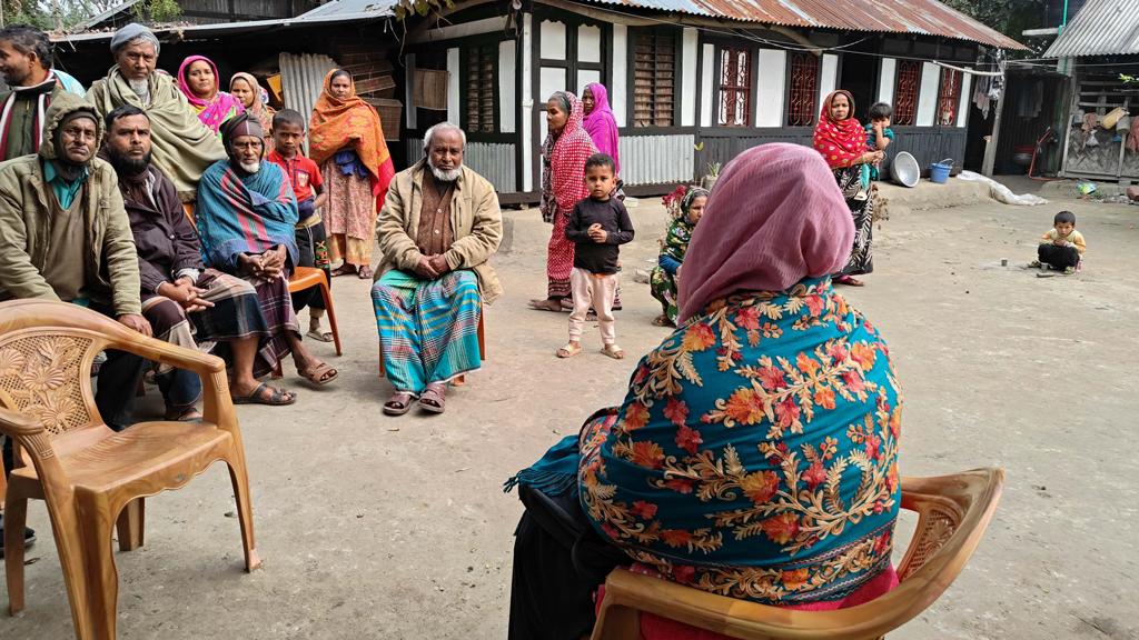 কোটালীপাড়ায় স্ত্রীর দাবি নিয়ে প্রকৌশলীর বাড়িতে এক নারী