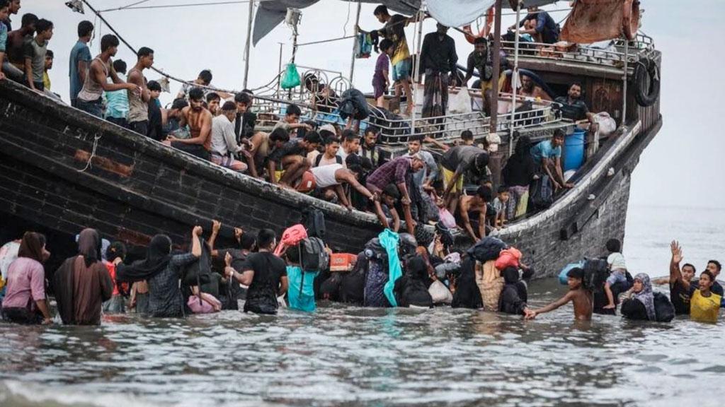 মালয়েশিয়ায় পালাতে গিয়ে মিয়ানমারে গ্রেপ্তার শতাধিক রোহিঙ্গা