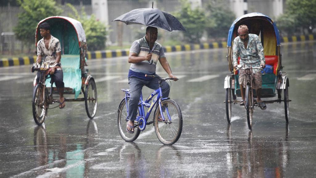 আজও সারা দেশে ঝরবে বৃষ্টি, কমতে পারে ৩ দিন পর 