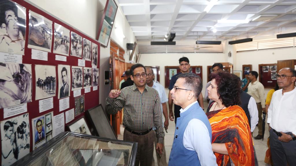 রাবিতে শিক্ষা ও গবেষণায় সহায়তার আশ্বাস প্রণয় ভার্মার