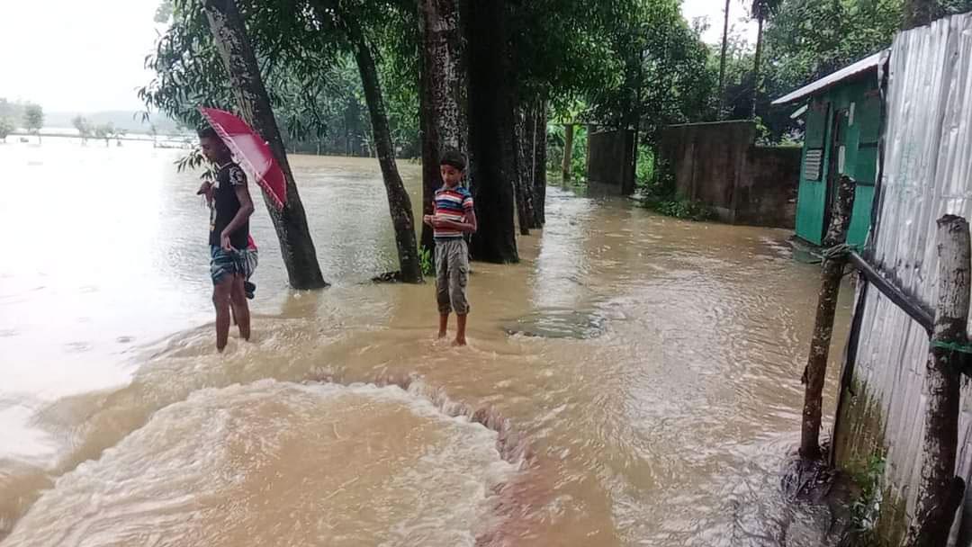 ফেনীতে তিন নদীর পানি বিপৎসীমার ওপরে, ১২ গ্রাম প্লাবিত