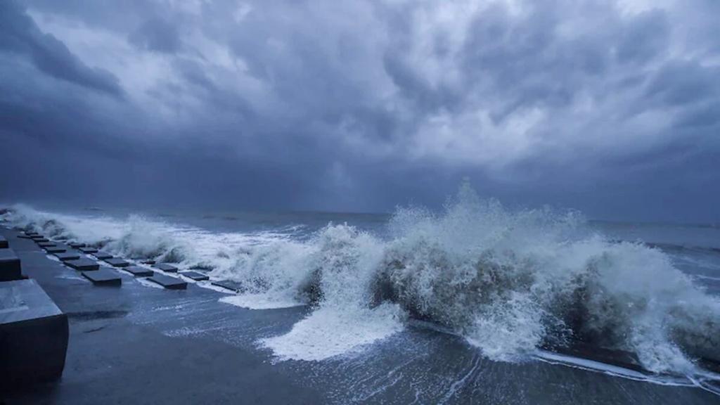 সাগরে লঘুচাপটি আরও এগিয়ে সুস্পষ্ট, নিম্নচাপে রূপ নিতে পারে আজ 