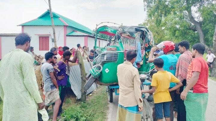 মদনে অটোরিকশার সঙ্গে ট্রলির সংঘর্ষে নিহত ১, আহত ৪