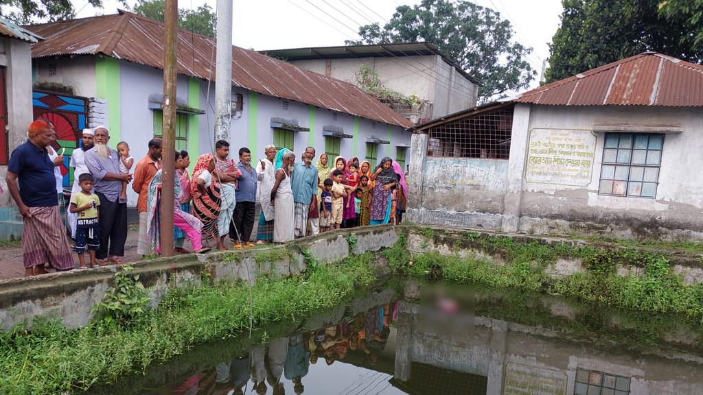 সৈয়দপুরে রেলওয়ের জলাশয়ে ভাসছিল নারীর মরদেহ