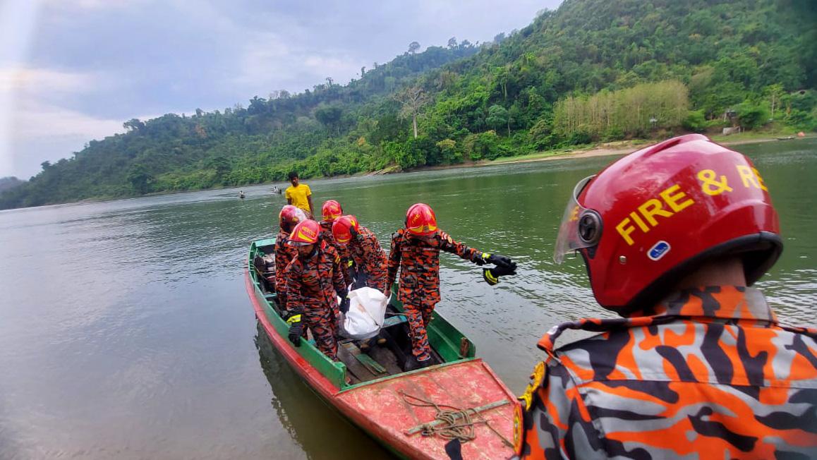 পানিতে ডুবে যাওয়ার ১৫ ঘণ্টা পর অপূর্ব সাহার মৃতদেহ উদ্ধার