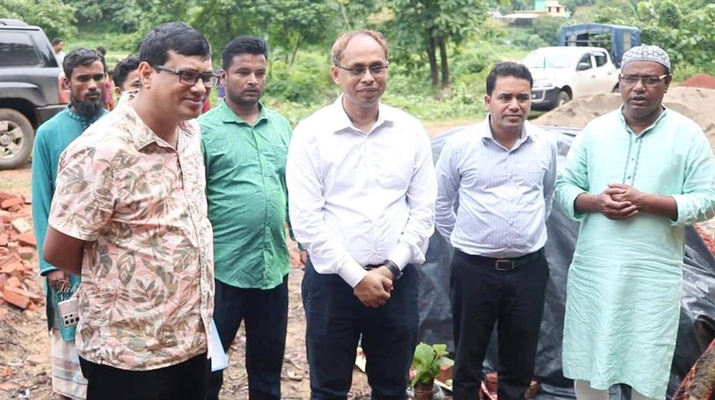 প্রধানমন্ত্রীর কার্যালয়ের মহাপরিচালকের রামগড় আশ্রয়ণ প্রকল্প পরিদর্শন