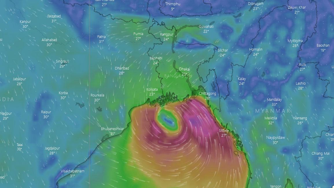 পায়রা থেকে ৩৩৫ কিলোমিটার দূরে সিত্রাং