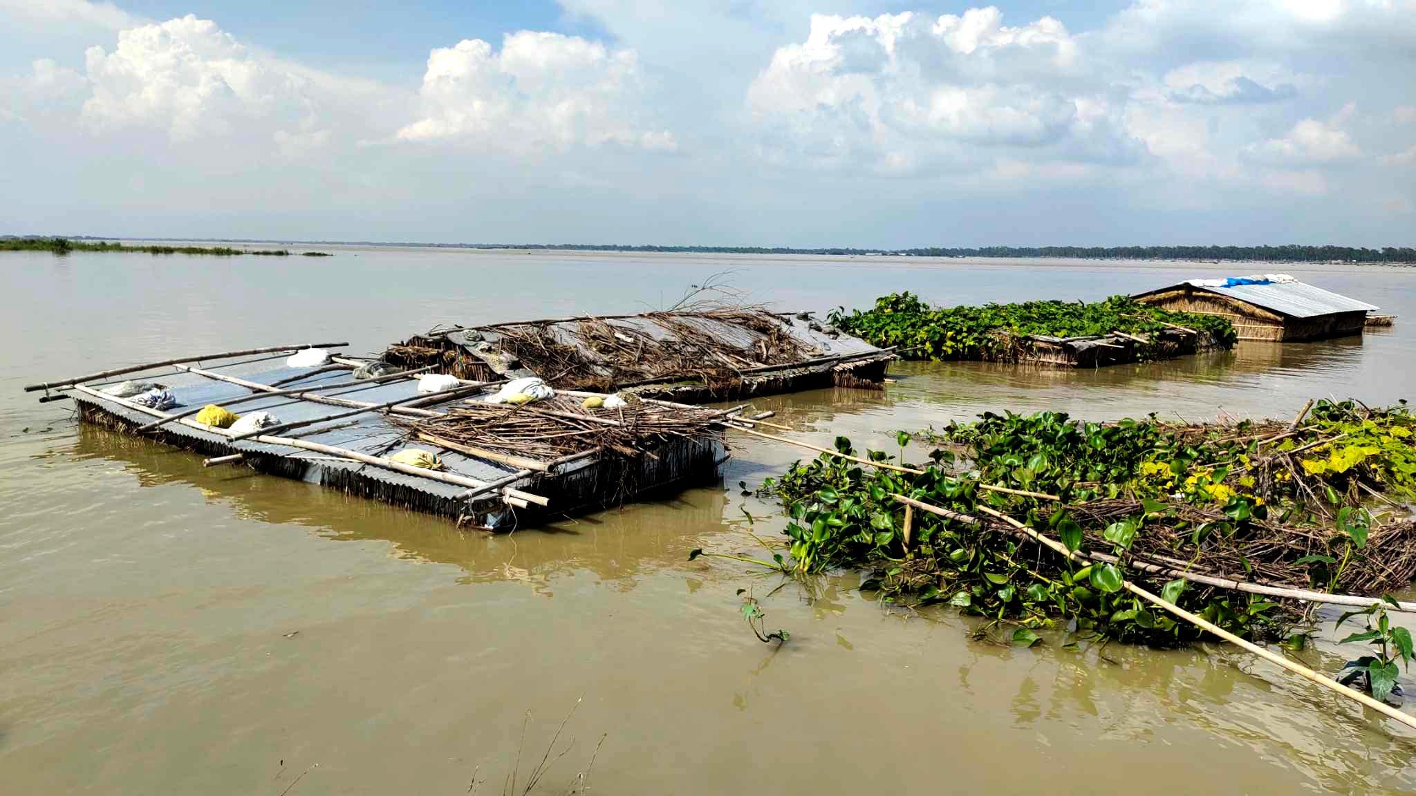 যমুনা, ঝিনাই ও ধলেশ্বরীর পানি বিপৎসীমার ওপরে, টাঙ্গাইলে বহু গ্রাম প্লাবিত