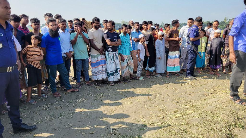 আতাইকুলায় মানসিক ভারসাম্যহীন যুবকের গলাকাটা লাশ উদ্ধার