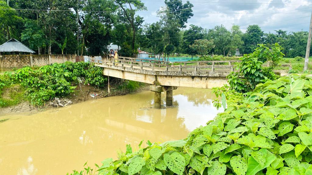 সেতু দেবে যাওয়ার দায় কার