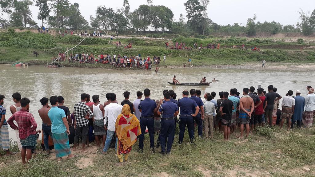 দুপুরে নদীতে ২ ভাই নিখোঁজ, বিকেলে মিলল একজনের লাশ 