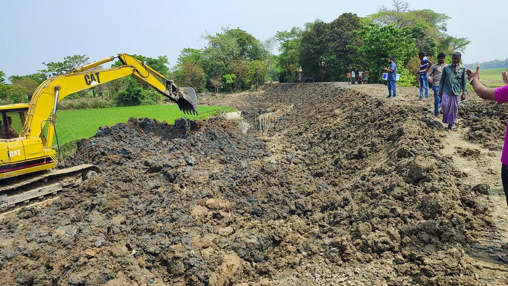 ১১ পিআইসিতে এখলাছেরা