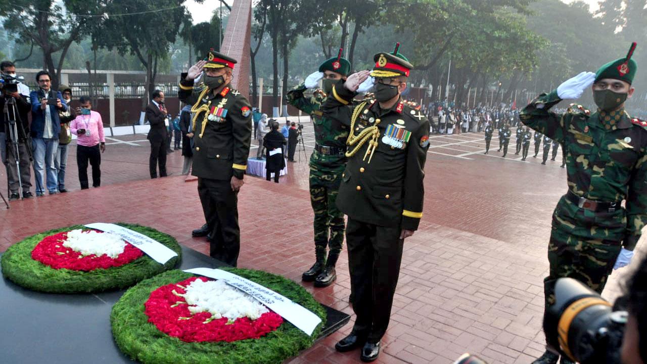 শহীদ বুদ্ধিজীবী দিবসে রাষ্ট্রপতি ও প্রধানমন্ত্রীর শ্রদ্ধা 