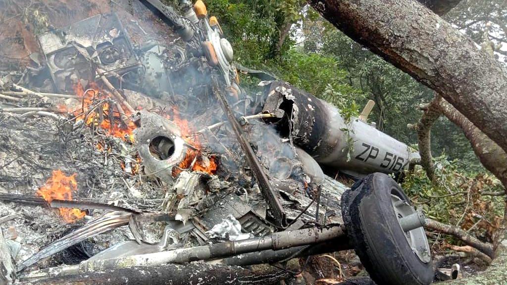 ভারতের চিফ অব ডিফেন্স স্টাফ বিপিন রাওয়াতকে বহনকারী হেলিকপ্টার বিধ্বস্ত, নিহত ৪