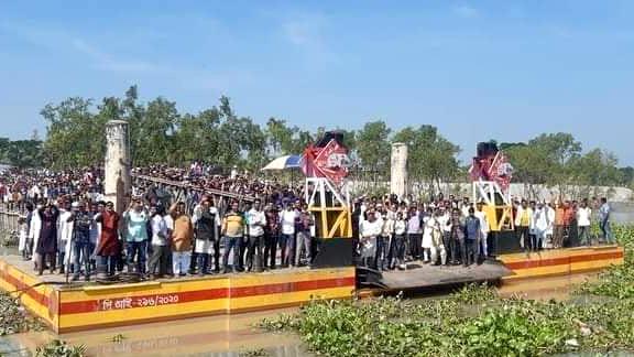 বলেশ্বরে ফেরি চালু হওয়ায় সুফল পাচ্ছে দুই উপজেলার মানুষ 