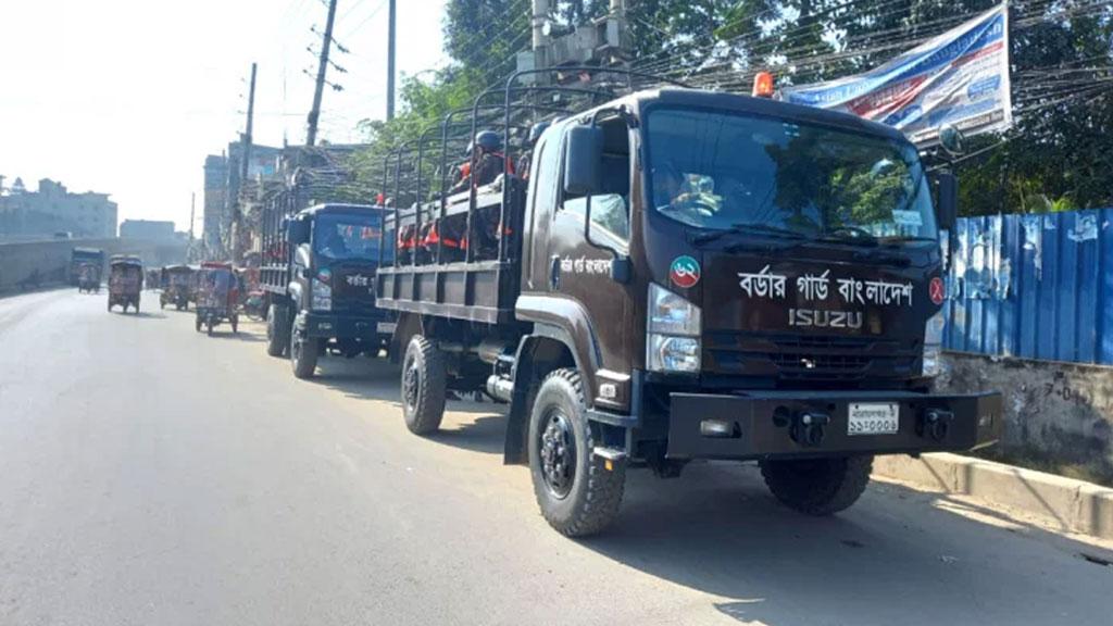 গাজীপুরে সব পোশাক কারখানা খুলেছে, শ্রমিকেরা যোগ দিয়েছেন কাজে