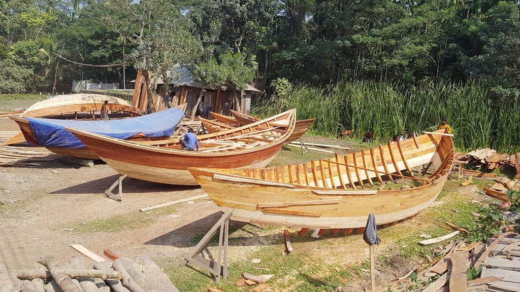 গজারিয়া বাজারের নৌকার কদর, জোগায় জীবিকা