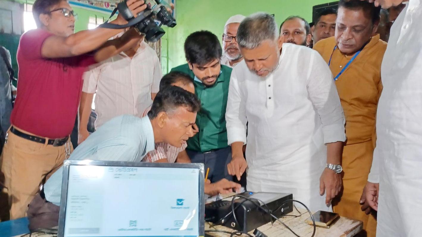 চট্টগ্রাম-১০ আসনে উপনির্বাচন: ভোটার উপস্থিতি কম হলেও পরিস্থিতি শান্তিপূর্ণ