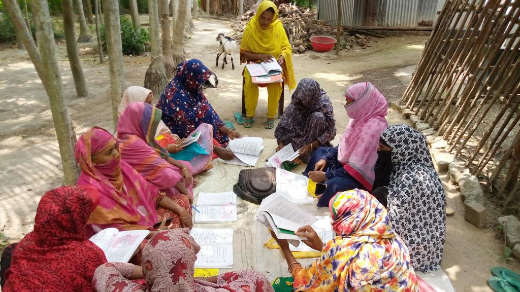 বেহাল বয়স্কশিক্ষা কার্যক্রম, সংশোধনের সুযোগ চাইলেন এনজিও পরিচালক