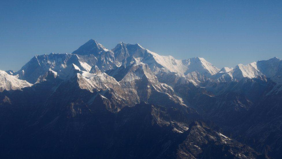 হিমালয়ের চূড়াতেও পৌঁছে গেল করোনাভাইরাস