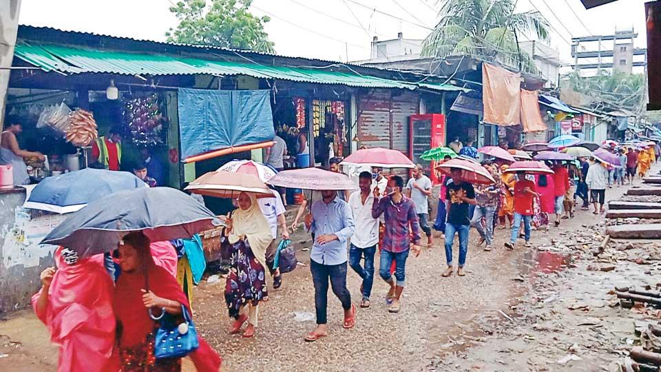 করোনা নয়, চাকরি যাওয়া নিয়ে আমাগো বেশি ভয়