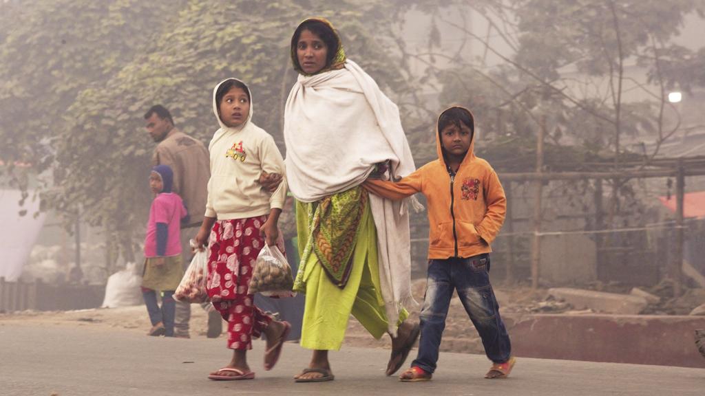 শীতার্তের মুখে হাসি ফোটানো ইবাদত