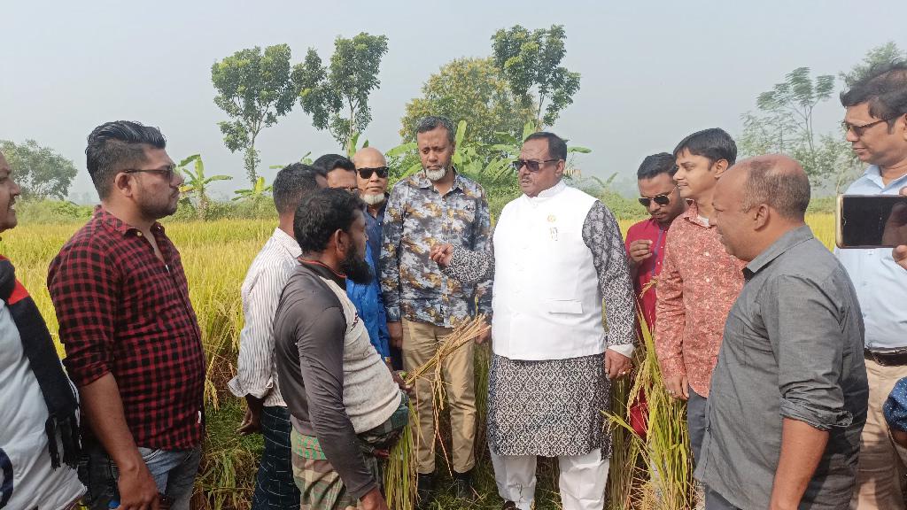 ইংল্যান্ডের মানুষ দুবেলা খেলেও বাংলাদেশের মানুষ তিনবেলা পেট পুরে খাচ্ছে: খাদ্যমন্ত্রী