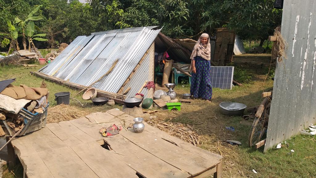 ছোট হচ্ছে চকরাজাপুর, ঠিকানাহারা ৪৭ পরিবার