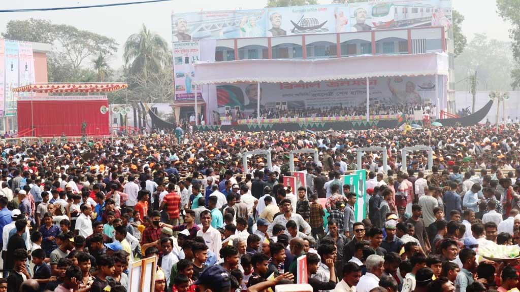 কানায় কানায় পূর্ণ প্রধানমন্ত্রী শেখ হাসিনার জনসভাস্থল