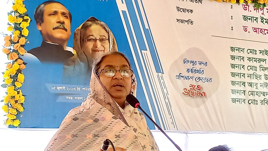 চাঁদপুরের প্রবাসীরা অন্যদের তুলনায় বেশি আয় করেন: শিক্ষামন্ত্রী