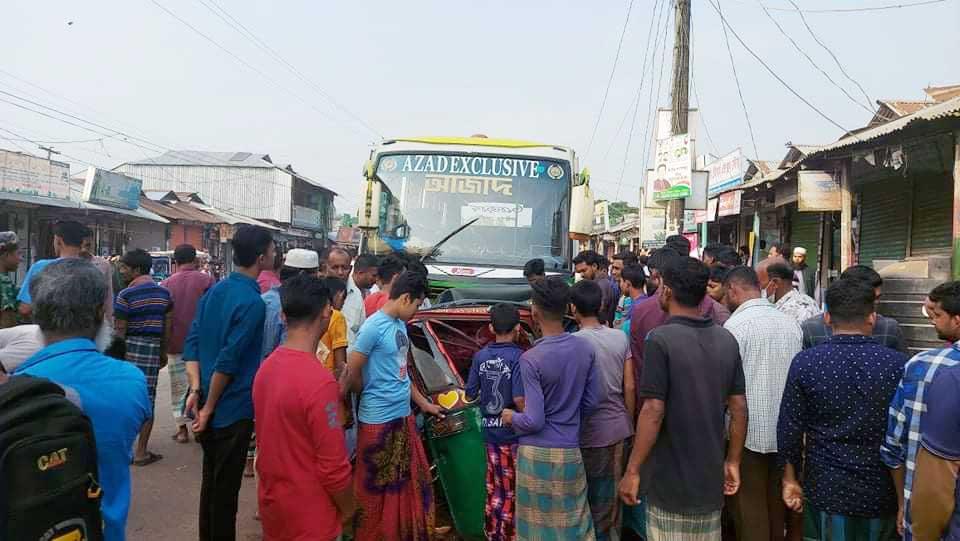 কমলনগরে নিয়ন্ত্রণ হারানো বাসের ধাক্কায় আহত ২০