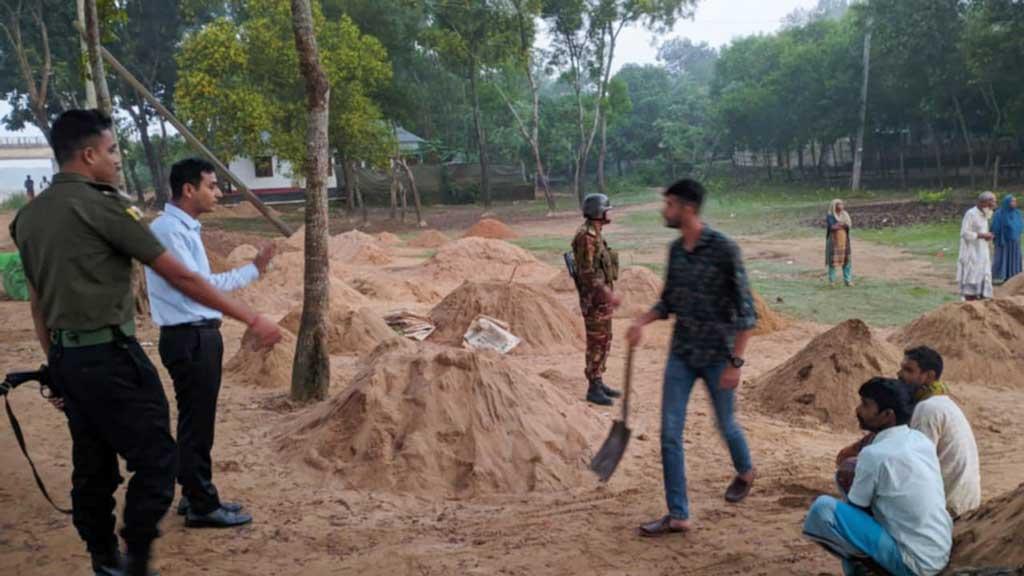 সোমেশ্বরী নদী থেকে বালু উত্তোলন, ১৪ শ্রমিকের দণ্ড