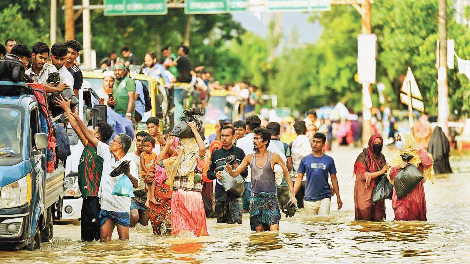 সংকট বাড়ছে নোয়াখালী, কুমিল্লা ও লক্ষ্মীপুরে