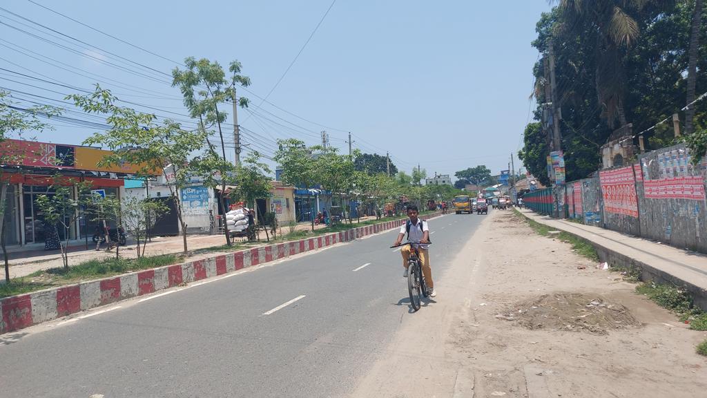 অতিরিক্ত গরমে হাঁসফাঁস করছে গাইবান্ধাবাসী