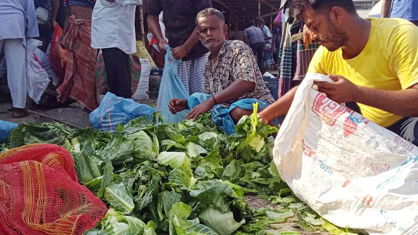 শীতের সবজির চড়া দাম