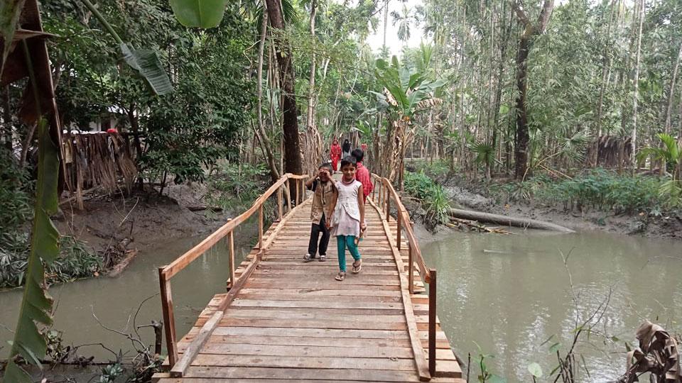 ভাঙা সেতু, নেই রেলিং