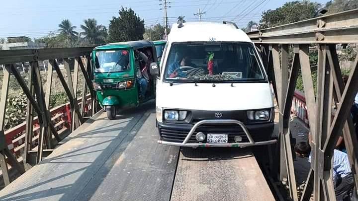 সংস্কার করা হলো ঝুঁকিপূর্ণ সেতু