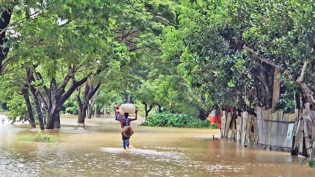 খাগড়াছড়ি প্লাবিত, পানিবন্দী মানুষ