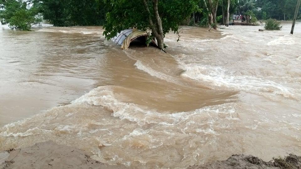 উজান-ভাটি দুদিক থেকেই হবিগঞ্জে ঢুকছে পানি, প্লাবিত আড়াই শ গ্রাম