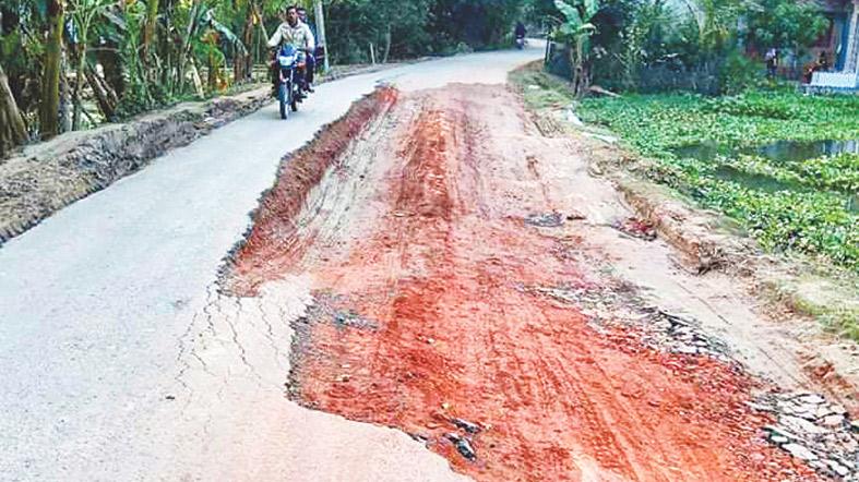 মাস না যেতেই সড়ক বেহাল