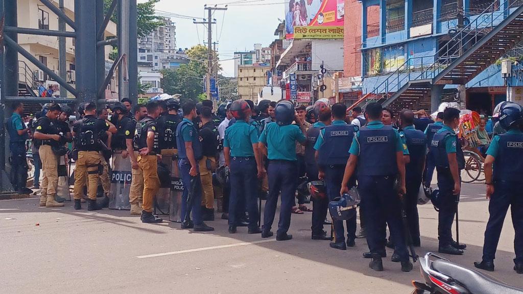 সিলেটে ছাত্রদল-পুলিশ পাল্টাপাল্টি ধাওয়া, আহত ১০